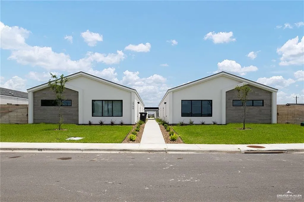 2 bed, 2.0 bath, 1080 sqft, $1,200 — Photo 1