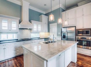2106 Oatfield Dr, Houston, TX 77018