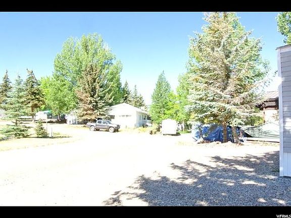 5th image of 2888 N Edgemont Dr