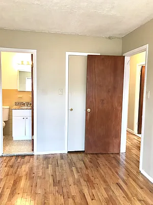 Rented by Amorelli Realty | media 22