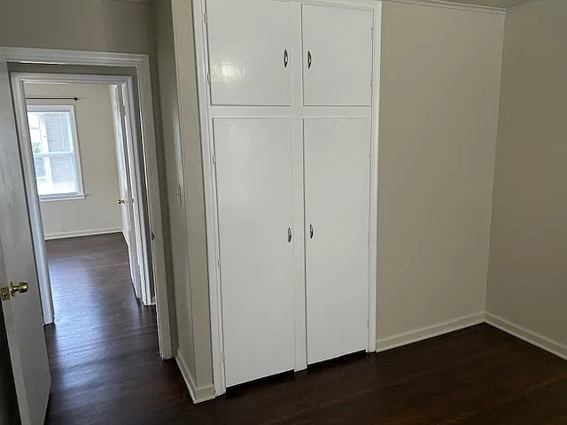 1504 E 49th Pl — Photo 12