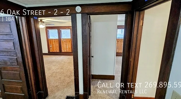 206 Oak St #2 — Photo 9