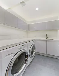 Sold by Isen & Company : Real Estate Advisors