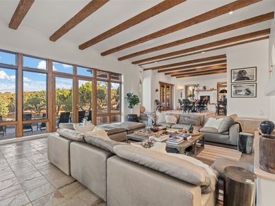 21 Vuelta Yucca, Santa Fe, NM, 87506