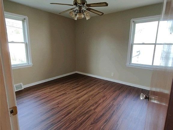 4th image of 5602 Orchard Ave