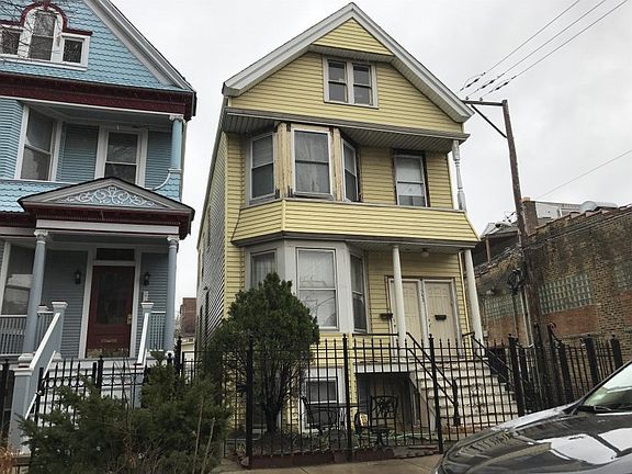 2nd image of 1543 W Wellington Ave