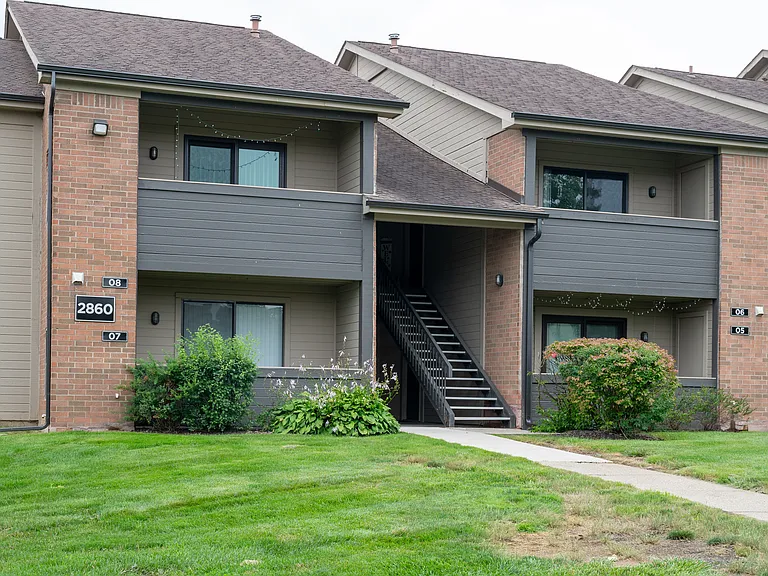 Pine Ridge Apartments — Photo 33