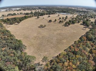 19072 Floyd Moore Rd, Gentry, AR 72734