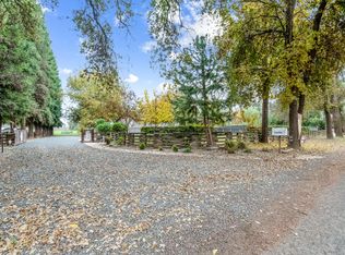 18701 Lort Dr, Visalia, CA 93292