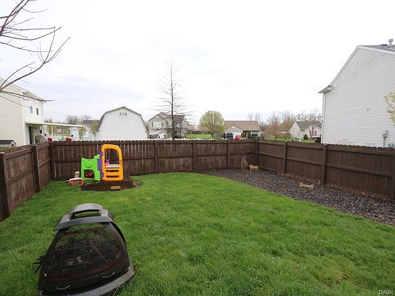 5th image of 8683 Butterfield Ct