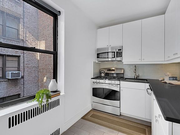 2nd image of 405 W 57th St APT 4F