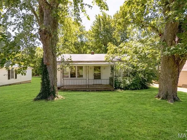 4275 Flucom Rd, De Soto, MO 63020