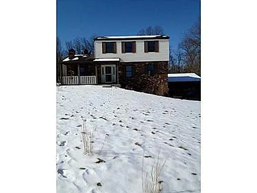 1243 Lakevue Dr photo 1