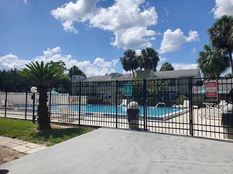 600 Bahia Cir #A — Photo 16