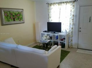 1027 SW 4th Ave APT 3, Miami, FL 33130