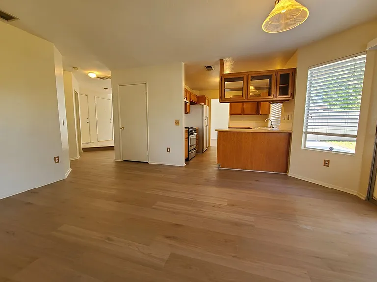 2476 Dublin Way — Photo 7