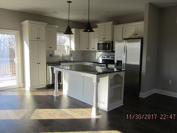3rd image of 5015 Bramblewood Dr