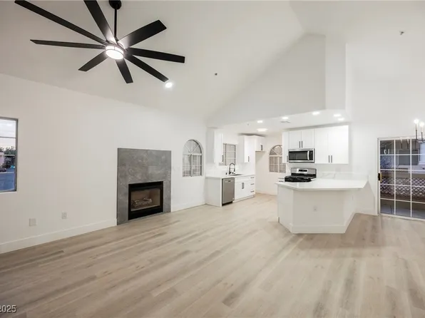 2925 Wigwam Pkwy APT 923, Henderson, NV 89074