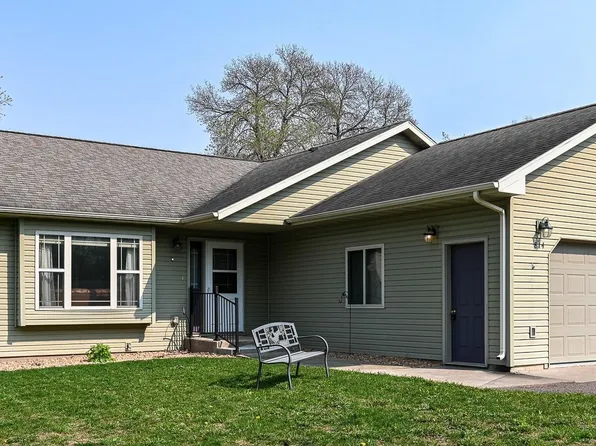814 25th St, Cloquet, MN 55720