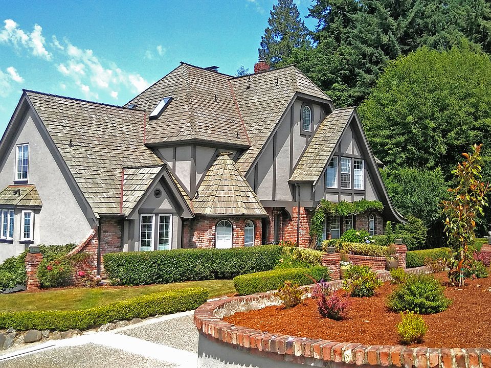 1st image of 10814 82nd Ave NW
