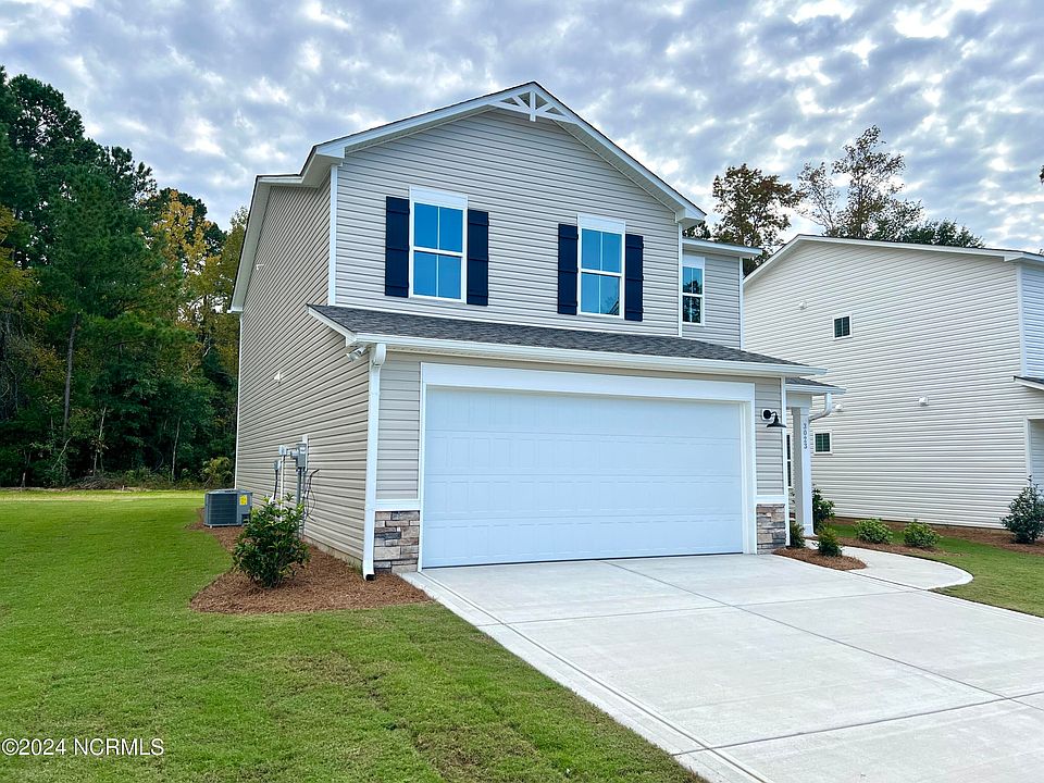 2nd image of 3023 Day Dream Lane NE