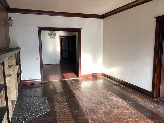 4th image of 6224 S Campbell Ave
