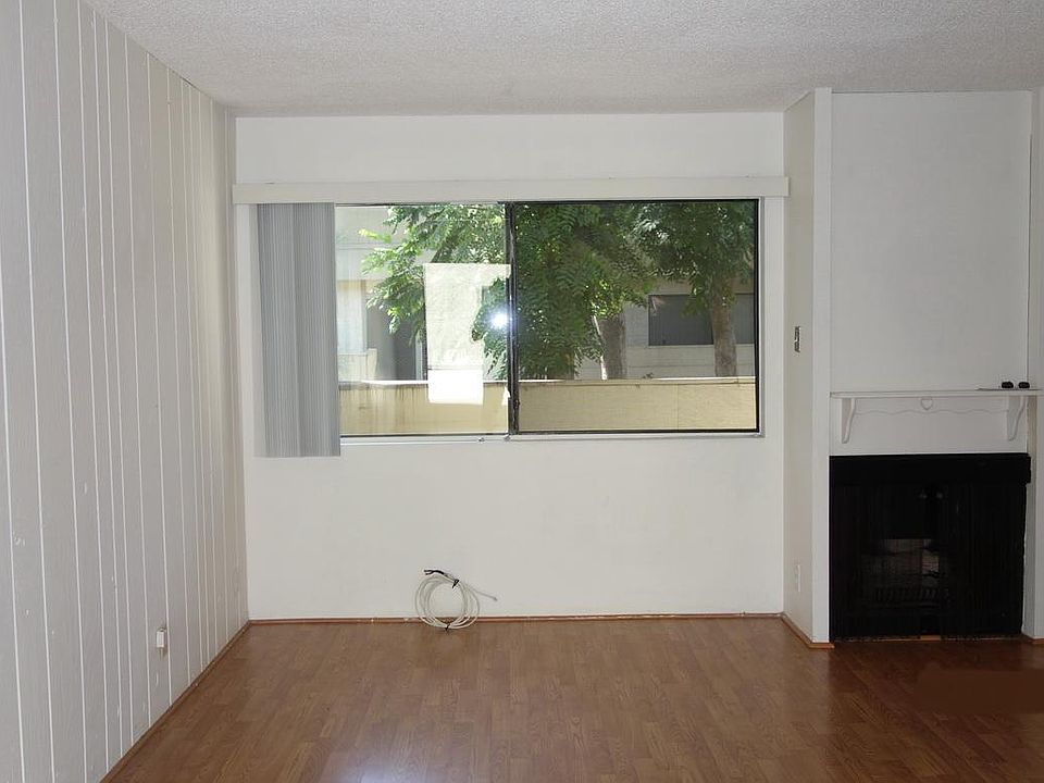 1st image of 1131 W Badillo St Unit 25