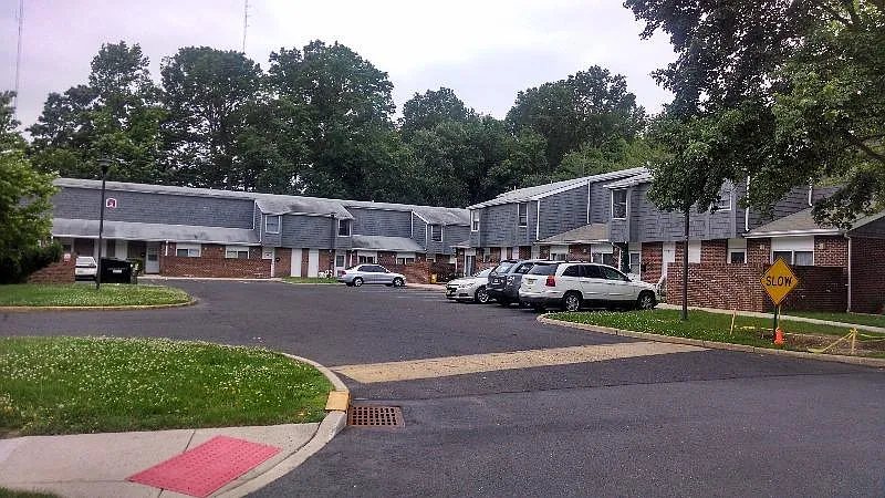 Eggerts Crossing Village