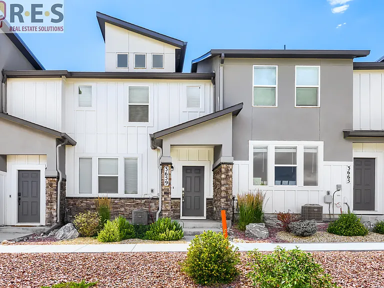 3659 Levy Park Dr — Photo 1