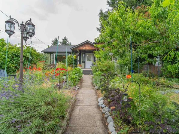 20747 113th Ave, Maple Ridge, BC V2X 1E8