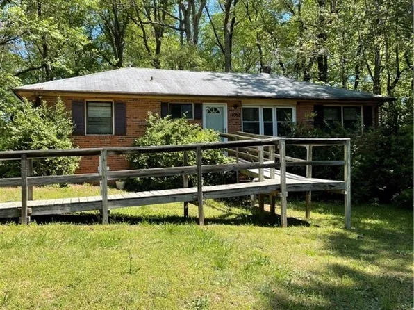 14062 W Patrick Henry Rd, Doswell, VA 23047
