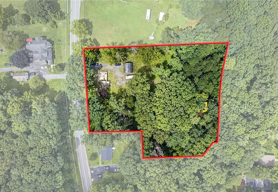 1st image of 708 Burger Hollow Rd