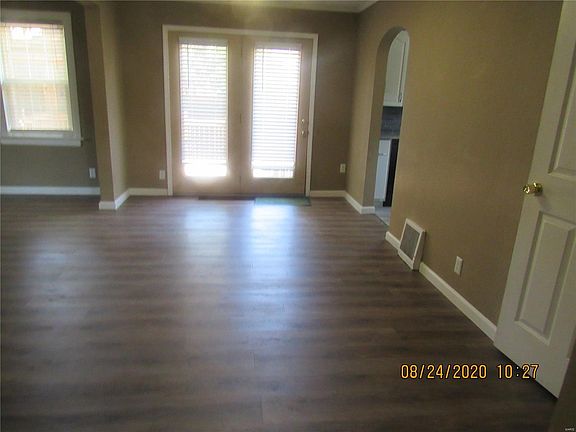 5th image of 2667 Grand Ave
