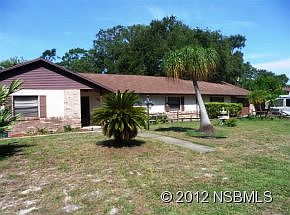 2nd image of 1928 Travelers Palm Dr