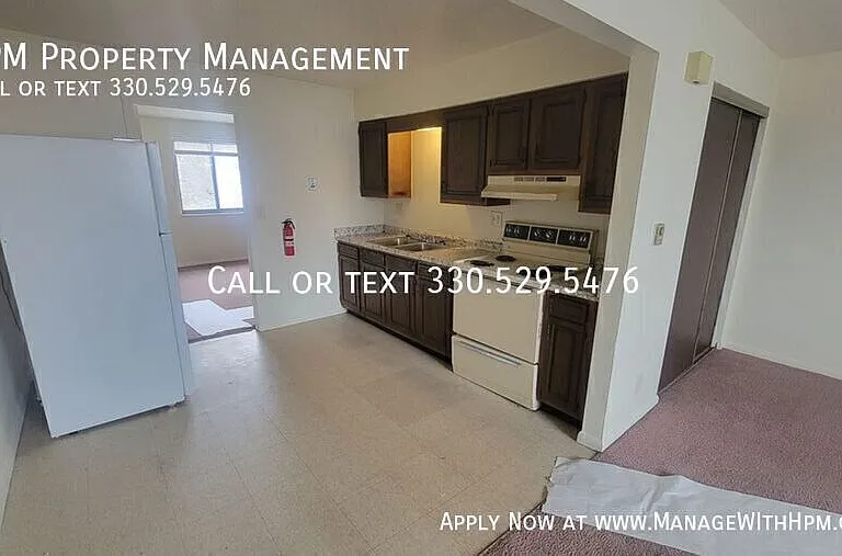 591 E Buchtel Ave #P — Photo 4