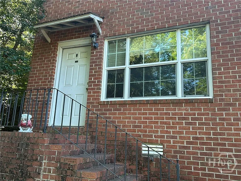 116 Jolly Ln — Photo 2
