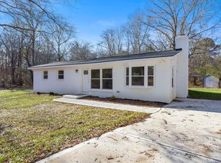 5525 Glenoaks Dr, Durham, NC 27712