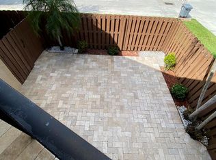 8368 Trent Ct APT B, Boca Raton, FL 33433