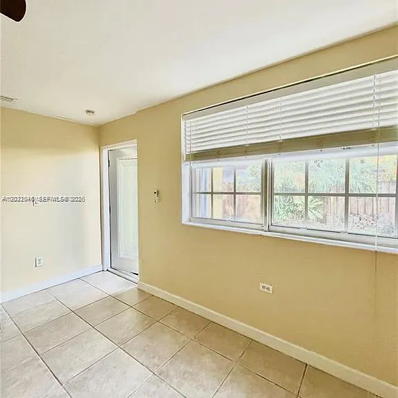 6815 NW 14th St #6815 — Photo 3