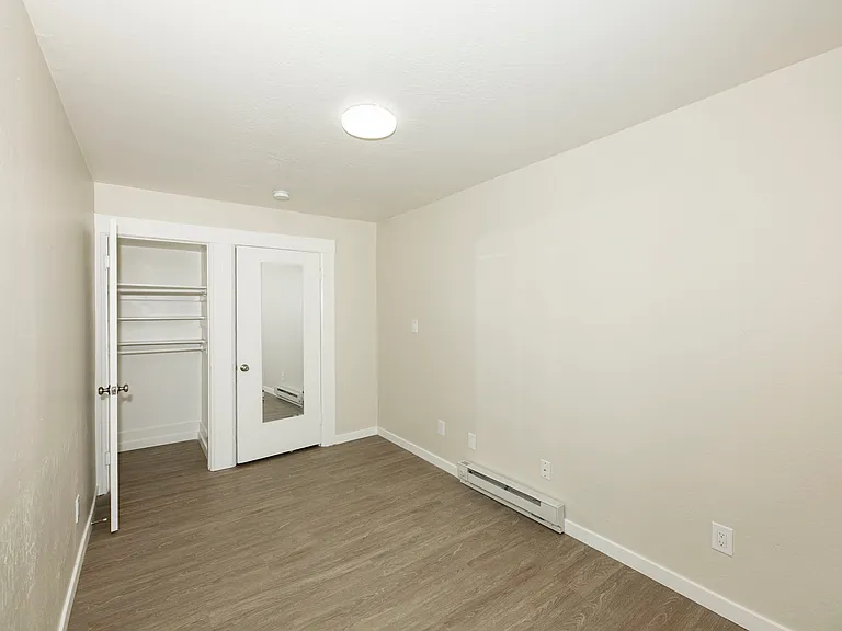 1624 Sacramento — Photo 10
