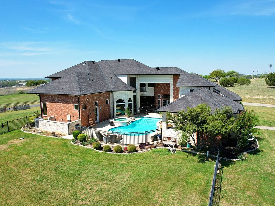 1st image of 127 Eagle View Ct