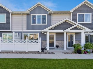 6110 Manchester Ln, Johnston, IA 50131