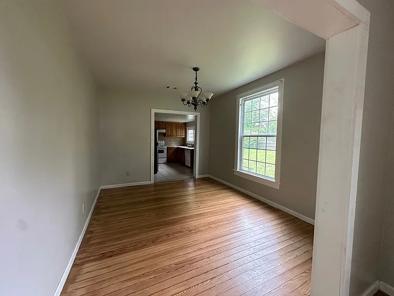 410 Avenue 1 NE — Photo 12