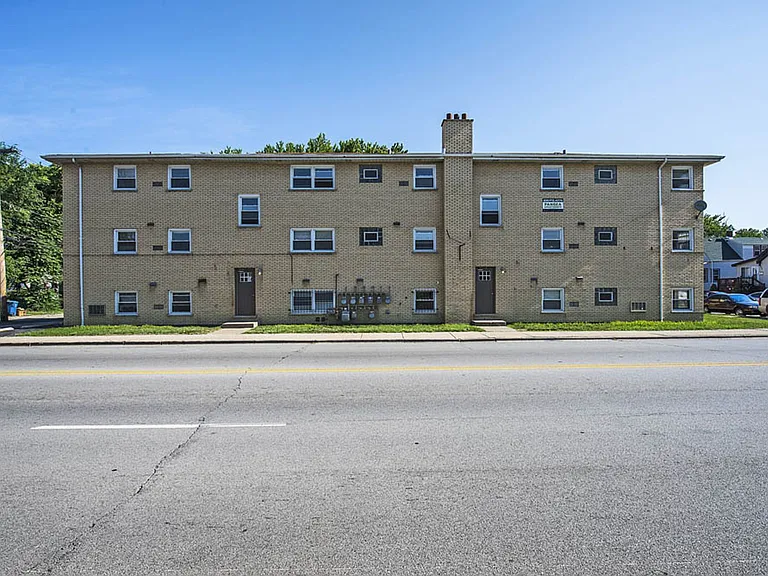 470 Gordon — Photo 20