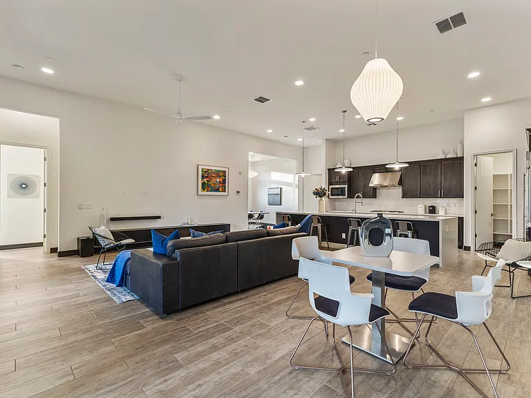 10437 E Monterra Way — Photo 2