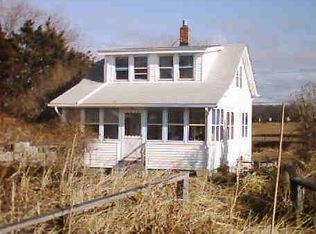 69 Plum Bank Rd, Old Saybrook, CT 06475