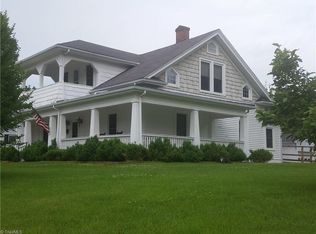 628 Elk Spur St, Elkin, NC 28621