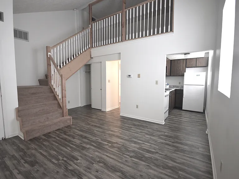Waveland Place Apartments — Photo 49