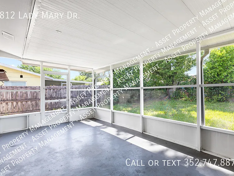 1812 Lady Mary Dr — Photo 21
