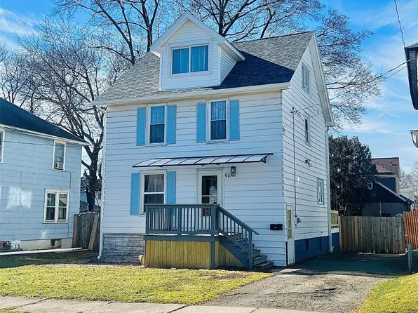 66 Elizabeth St, Johnson City, NY 13790